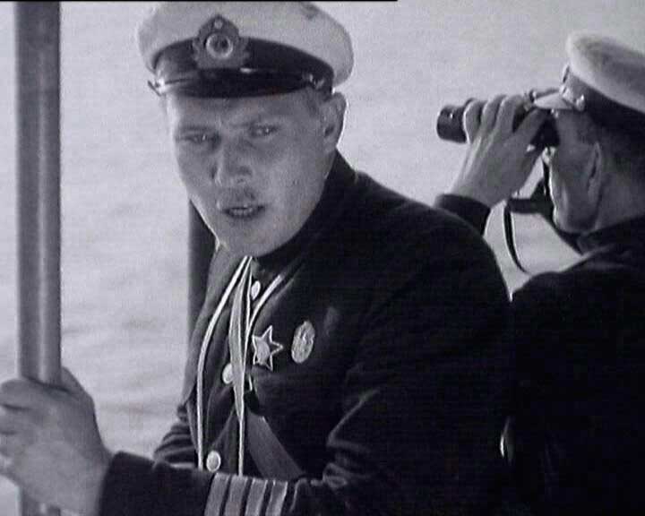 О том, как и что моряк предполагает, и кто им располагает.