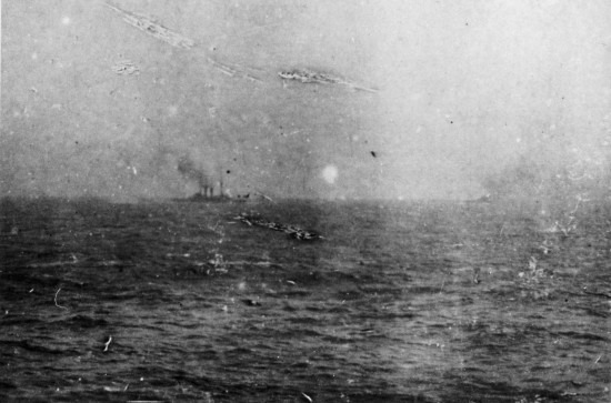 Цусимское морское сражение 27-28 мая 1905 г. Редкая фотография.