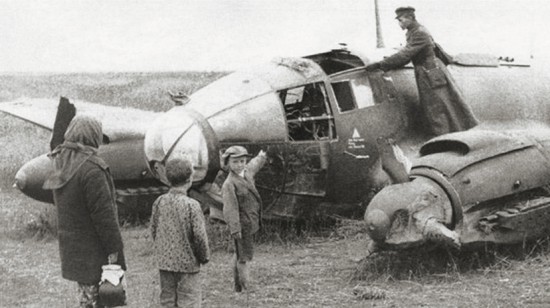 Сбитый Хе-111. Курская область, 1943 г.