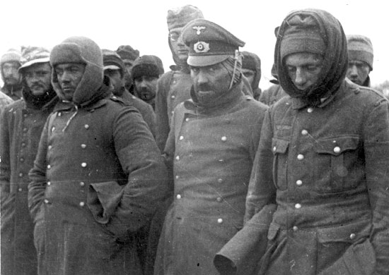 Пленные немецкие солдаты на улицах Ленинграда. 1943 г.