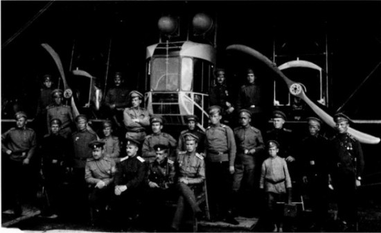 Русские летчики на аэродроме в Станьково, 1916 г. 