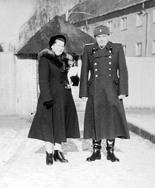 Борис Уткин с женой Людмилой Ивановной. Потсдам, 1957 год. Фото из личного архива