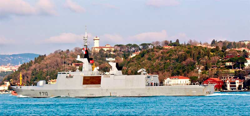В Черное море вошел французский фрегат