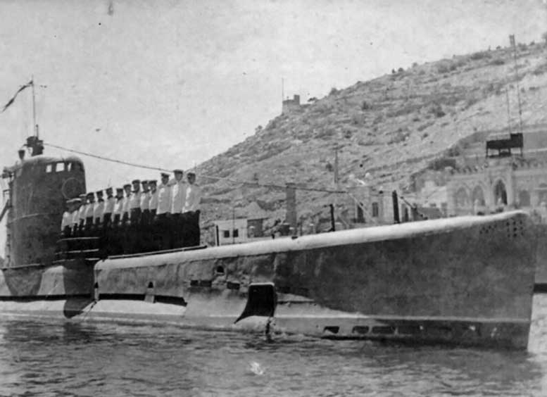 Подводная лодка «М-107» на Черном море.