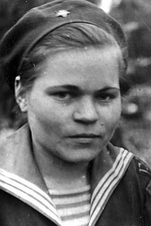 Тася Воротникова