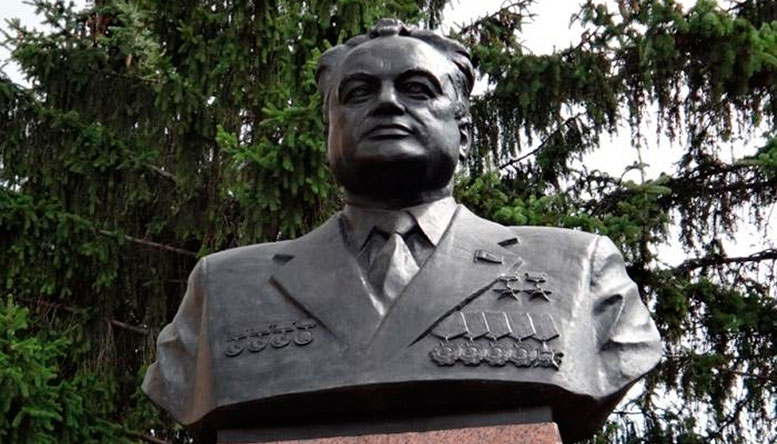 Отец  морской  баллистической