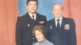 С родителями Геннадием Александровичем и Дели Кабировной 1989 г.