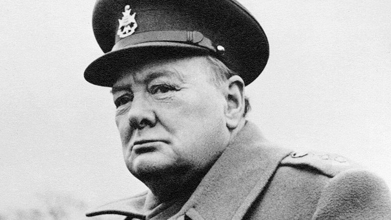 Премьер-министр Англии Уинстон Черчилль